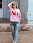 Preview: Herzallerliebst Statement-Shirt "HEY" kann von Größe 36-44 getragen werden, Pink-Rot
