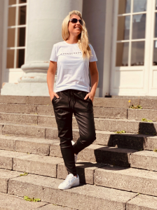 Vegane Jogger "JOY" von Herzallerliebst, in den Größen S - XL wählbar, schwarz