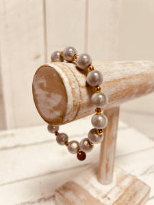 Wundervolles Armband mit Edelstahl und magischen Perlen  "LOUISA" 8mm und 14mm, Perlmutt-Gold
