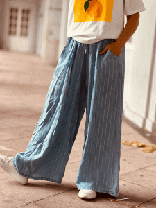 Weite Denim Hose "FINELINE" kann von Größe 36-42 getragen werden, Denim