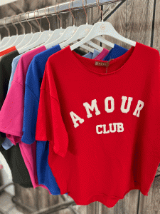 Herzallerliebst Shirt "AMOUR CLUB" kann von Größe 36-44 getragen werden, verschiedene Farben