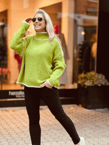 Oversize Pullover "IRINA" kann von Größe 36-44 getragen werden, Grün