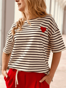 Super softers gestreiftes T-Shirt "AMORE" kann von Größe 36-42 getragen werden, Weiß-Schwarz-Rot