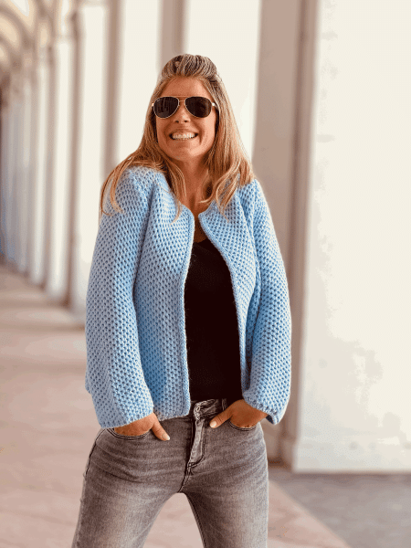 Herzallerliebst Strickjacke "FAME" kann von Größe 36-42 getragen werden, Hellblau